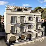 Hotel C'era Volta 2*