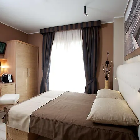 Hotell C'era Volta 2*