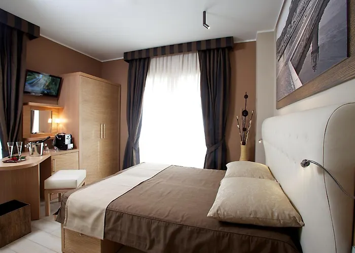 Hotel C'era Volta 2*